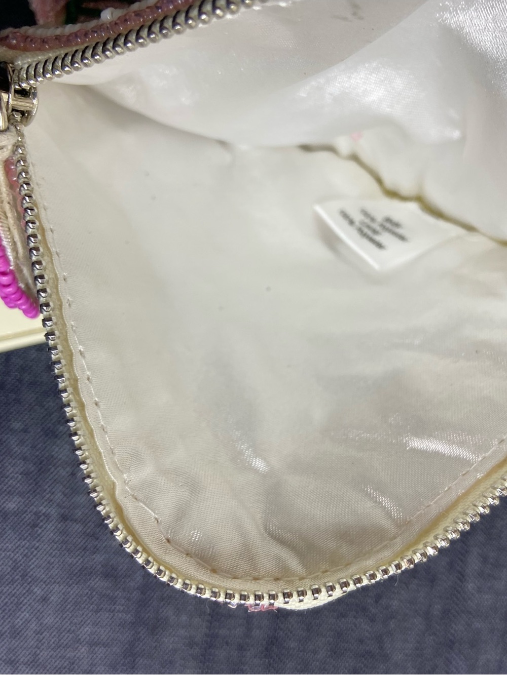Beaded Tennis Racket wallet - Picture 3 of 3